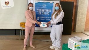 Con kits de limpieza y charlas sobre protocolos de bioseguridad